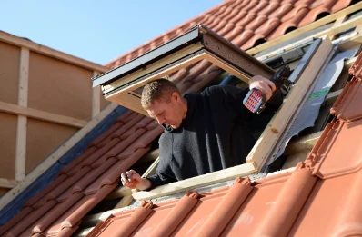 Pose de fenêtres de toit Velux dans la Somme